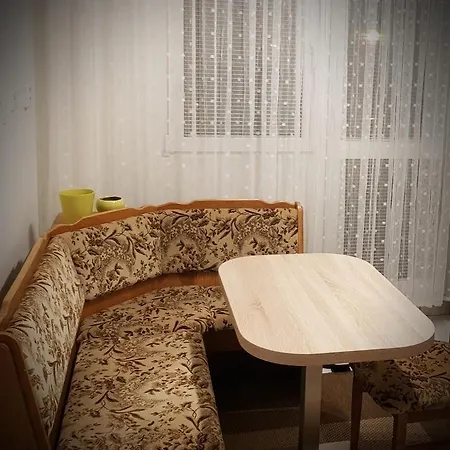 Holiday Izabella Apartman